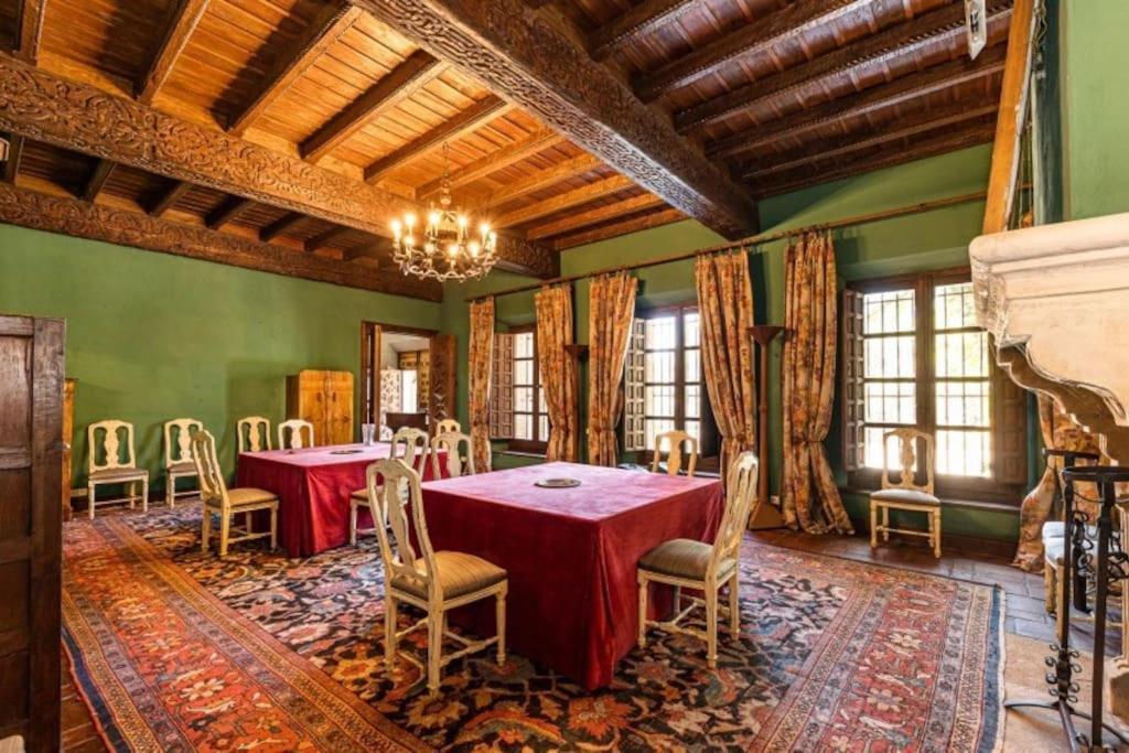 Casa Palacio Toledo Puy Du Fou Bagian luar foto